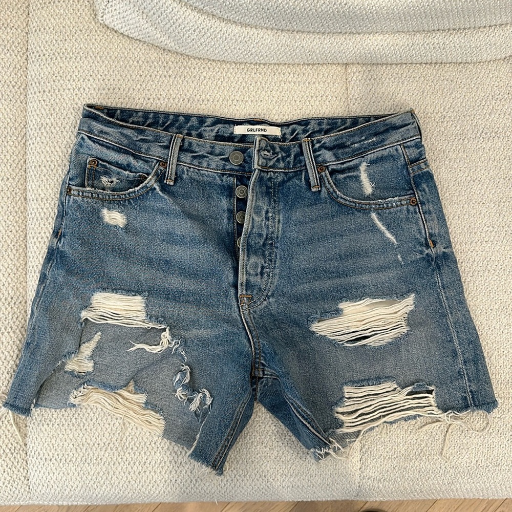 GRLFRND JOURDAN TOMBOY SHORTS IN TATTERED SZ 27